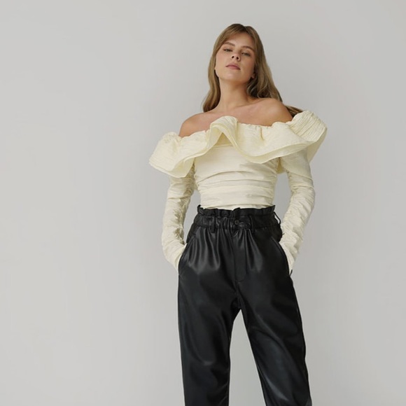 Tops - Ruffle top